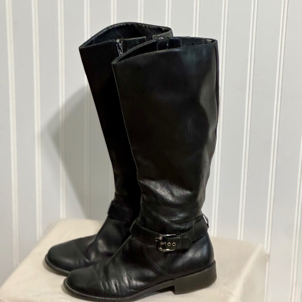 Me Too Deedee Black Leather Riding Boots Womens 7M Buckle Strap Moto Knee High